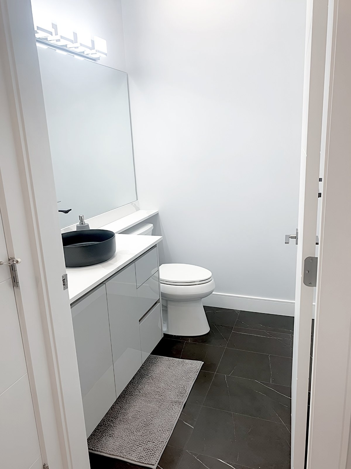 Room in House for Rent - 2883 E Georgia St, Vancouver, BC 2